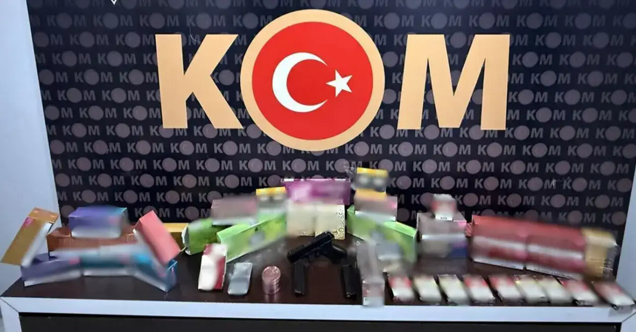 Tarihi Eserden Papağanlara Antalya’da Kaçakçılara Darbe 3